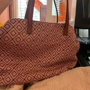 Weekender very clean and cute